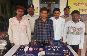 रायपुर पुलिस हत्थे चढ़े 4 शातिर चोर, लाखों का माल बरामद