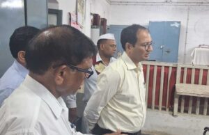 कलेक्टर ने जिला कार्यालय का किया निरीक्षण