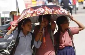 मुख्य चिकित्सा एवं स्वास्थ्य अधिकारी डॉक्टर रामेश्वर शर्मा ने लू के लक्षण एवं बचाव के संबंध में जानकारी दी
