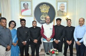 राज्यपाल से परिवीक्षाधीन आईएएस अधिकारियों ने की सौजन्य भेंट