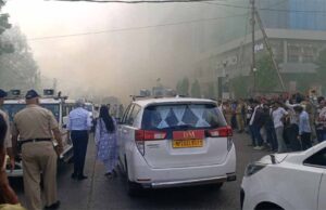 समदड़िया माल में गिरे बम, पांच घायल, आग लगी, चीख-पुकार के साथ मची भगदड़, रेस्क्यु टीम ने किया रेस्क्यु