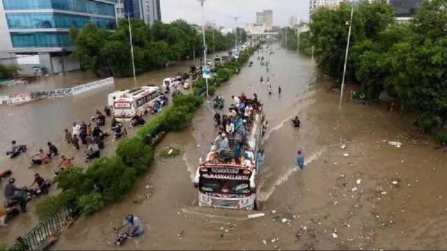 pak_barish1.jpg