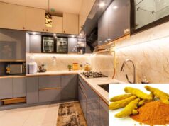 हल्दी का चमत्कारी उपाय: किचन में सही जगह रखने से दूर होगी नकारात्मकता