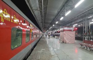 भोपाल एक्सप्रेस अलर्ट: ‘बी-2 कोच में आग लगी है’ अनाउंसमेंट के बाद यात्रियों में भगदड़