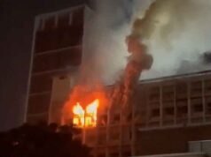 कोलकाता के टॉलीगंज में आग का कहर, लग्जरी अपार्टमेंट खाली कर सड़क पर पहुंचे स्टार्स