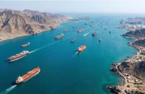 ईरान की धमकी के बीच अमेरिका ने लिया फैसला बदलने का कदम, होर्मुज स्ट्रेट पर तेल टैंकरों की आवाजाही पर असर