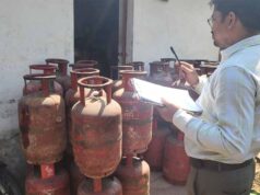 बिलासपुर में अवैध गैस कारोबार पर कार्रवाई, छापे में 55 सिलेंडर बरामद