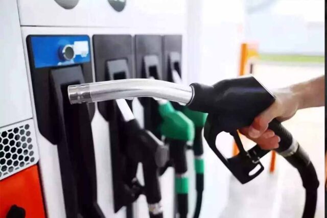 Petrol_and_diesel_A_131_3-3.jpg