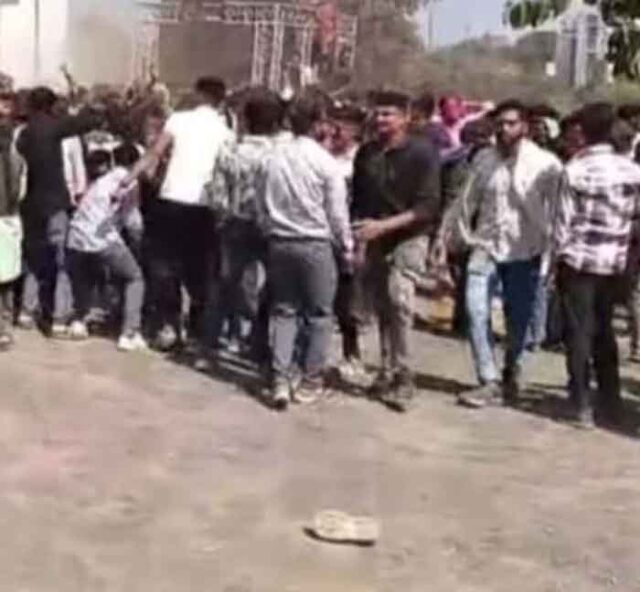 holi2.jpg