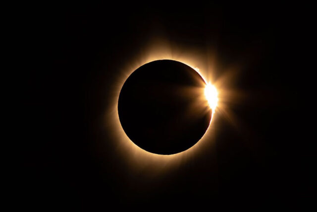 solar_eclipse_45_3.jpg