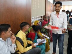 नर्मदापुरम में कलेक्टर ने जनसुनवाई में फरियादियों के लिए किया खास इंतजाम, भीषण गर्मी में ठंडा पानी और शरबत उपलब्ध