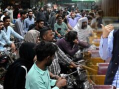 पाकिस्तान के पेट्रोलियम मंत्री का बयान- 5-7 दिन का कच्चा तेल बचा, ‘लॉकडाउन’ की तैयारी में सरकार