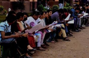 केंद्र सरकार की योजना से युवाओं को हर महीने 5000 रुपये और फ्री ट्रेनिंग का लाभ