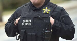 व्हाइट हाउस डिनर में गोलीबार,क्या हुआ और कैसे टला बड़ा हादसा