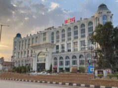 करेंसी टावर में फिर लिफ्ट खराब! IAS के बाद कांग्रेस नेता फंसे, सुरक्षा पर बहस तेज