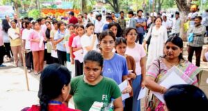 NEET परीक्षा को लेकर बड़ा ऐलान, अब 21 जून को होगा पेपर