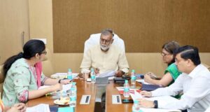 योजनाओं के प्रभावी क्रियान्वयन पर जोर, मंत्री पटेल ने बेहतर वित्तीय प्रबंधन के दिए निर्देश