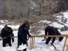 हेमकुंड साहिब में भारी बर्फबारी, सेना ने शुरू किया रास्ता खोलने का अभियान