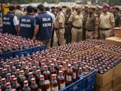 द्वारका पुलिस की कार्रवाई से हड़कंप, दो कारों के साथ भारी मात्रा में अवैध शराब बरामद