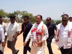 जशपुर दौरे पर CM साय: PMAY लाभार्थी के घर पहुंचकर खुद रखी ईंट, बढ़ाया उत्साह