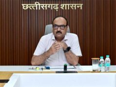 बिलासपुर में वर्किंग वुमेन हॉस्टल और मोबाइल कनेक्टिविटी परियोजनाओं में तेजी लाने के निर्देश