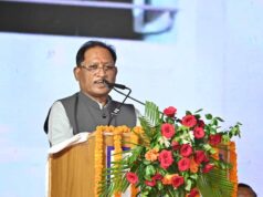 समाधान शिविर में हितग्राही का बनवाया गया राशन कार्ड और जॉब कार्ड