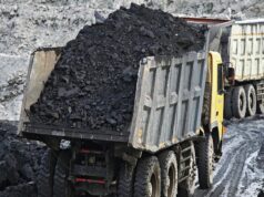 Adani Group सहित 6 कंपनियों पर कार्रवाई की तलवार, MP में FIR के बाद बढ़ीं मुश्किलें