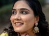 त्विषा डेथ केस: गिरिबाला सिंह से महिला आयोग की मुलाकात, जेल में ‘द प्रेग्नेंट किंग’ पढ़ते हुए मिलीं