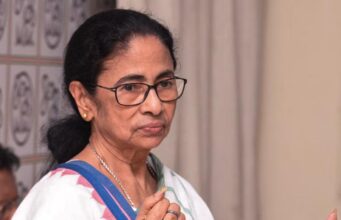 बंगाल की राजनीति में हलचल, ममता बनर्जी ने बागी विधायकों पर चलाया बड़ा डंडा