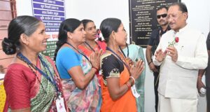 बड़ेकनेरा का ‘सेवा सेतु’ मॉडल चर्चा में, ग्रामीणों तक पहुंच रही डिजिटल सुविधाएं : मुख्यमंत्री साय