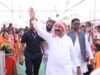 राजनीति में अनोखी मिसाल: विधायक दूल्हे की बैलगाड़ी हांकते दिखे डिप्टी सीएम अरुण साव