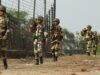मालदा बॉर्डर पर तनाव चरम पर, घुसपैठियों के खिलाफ कार्रवाई के बीच BSF के सामने 7000 लोगों की भीड़