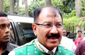 ममता बनर्जी को बड़ा झटका, प्रसून बनर्जी ने थामा बागी सांसदों का साथ
