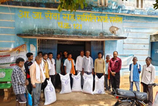 खाद, बीज और कृषि ऋण की बेहतर व्यवस्था से किसानों को मिल रहा आर्थिक संबल
