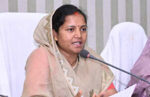 महिला एवं बाल विकास विभाग में साड़ी खरीदी की केंद्रीकृत खरीदी व्यवस्था समाप्त करने का ऐतिहासिक निर्णय