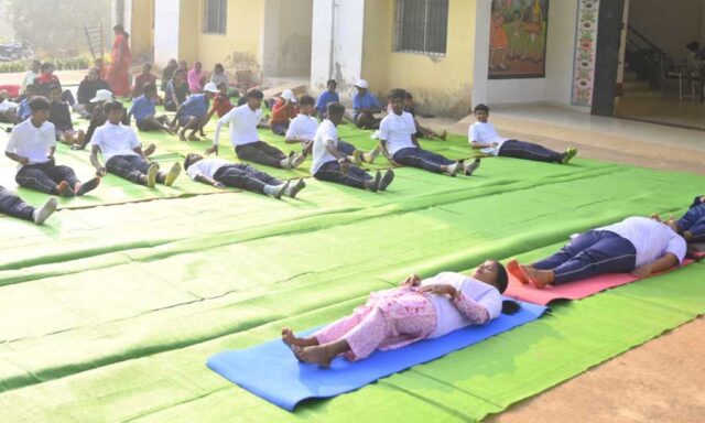 Yoga_02.jpg