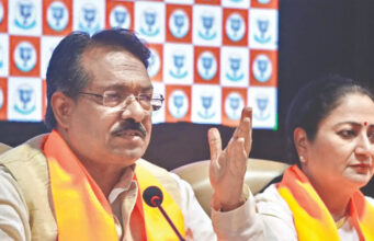 दिल्ली में BJP का ‘मास्टरस्ट्रोक’? 16 पार्षदों को शामिल कराने के पीछे क्या है बड़ा गेम