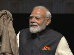 न्यूजीलैंड दौरे पर PM मोदी का भावुक पल, ‘कीवी शख्स का दिया मफलर आज भी मेरे पास’