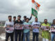 भोपाल में कांग्रेस का अनोखा प्रदर्शन, पानी की टंकी पर चढ़कर अमित शाह के इस्तीफे की उठाई मांग