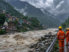 Uttarakhand Rain Alert: भारी बारिश से जनजीवन प्रभावित, फ्लैश फ्लड का खतरा बढ़ा; छात्रों के लिए स्कूल बंद