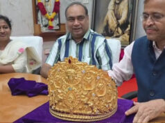1 करोड़ का गोल्डन क्राउन और हीरे-रत्नों की चमक, गुरु पूर्णिमा पर साईं बाबा को मिला भव्य उपहार