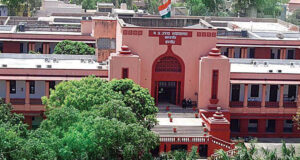 Indore High Court: गर्भ को लेकर महिला का अंतिम फैसला मान्य, पति की सहमति अनिवार्य नहीं; दंपती विवाद में महत्वपूर्ण टिप्पणी