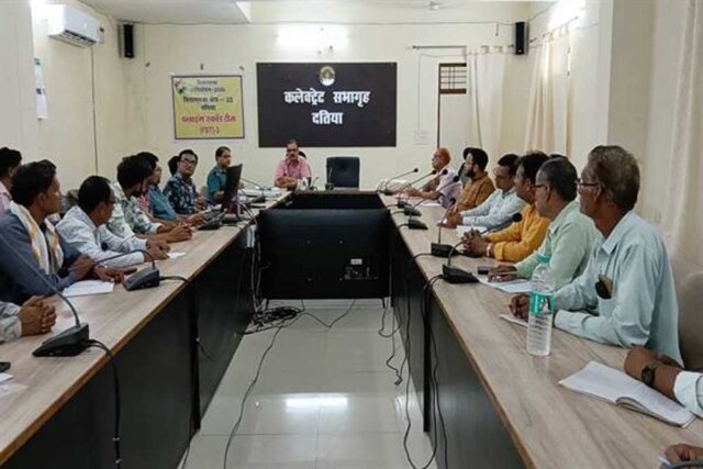 Datiya_01-1.jpg