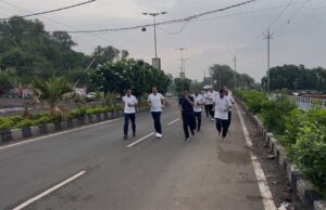जीआरपी के अधिकारी-कर्मचारियों ने हर शनिवार 5 किलोमीटर दौड़/पैदल चाल पूरी करने का लिया संकल्प