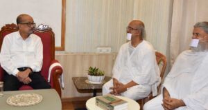 राज्यपाल डेका से मिले सर्वोदय शांति पदयात्रा के संत, विभिन्न विषयों पर हुई चर्चा