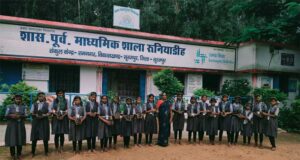एक पेड़ माँ के नाम अभियान के तहत विद्यार्थियों ने दिया पर्यावरण संरक्षण का संदेश