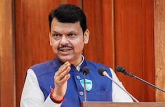 फडणवीस की बढ़ी पावर, शिंदे समेत मंत्रियों के अधिकारों पर असर? जानिए नए नियमों का पूरा खेल