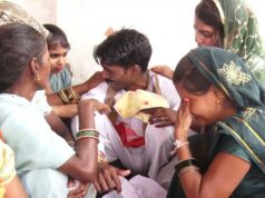 जेल की दीवारों के बीच मना रक्षाबंधन, भोपाल सेंट्रल जेल में बहनों ने भाइयों को बांधी राखी