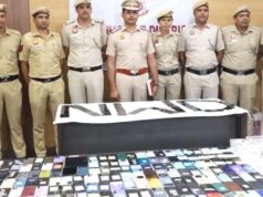 नॉर्थ वेस्ट पुलिस ने तोड़ी मोबाइल रिसीवर गैंग की कमर, 390 फोन समेत हथियार बरामद