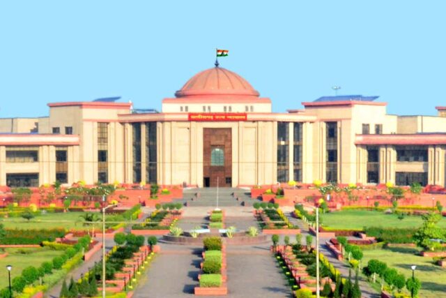 court_Bilaspur_High_A_37_3_94.jpg